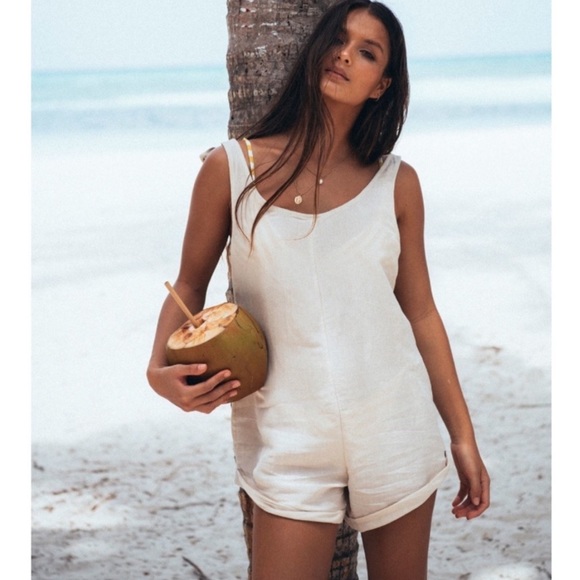 🔥🔥BILLABONG - KAUAI PLAYSUIT🔥🔥 - Picture 4 of 10